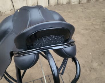 English Saddle with detailing