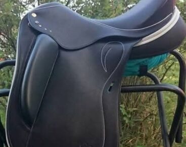 English Saddle with detailing